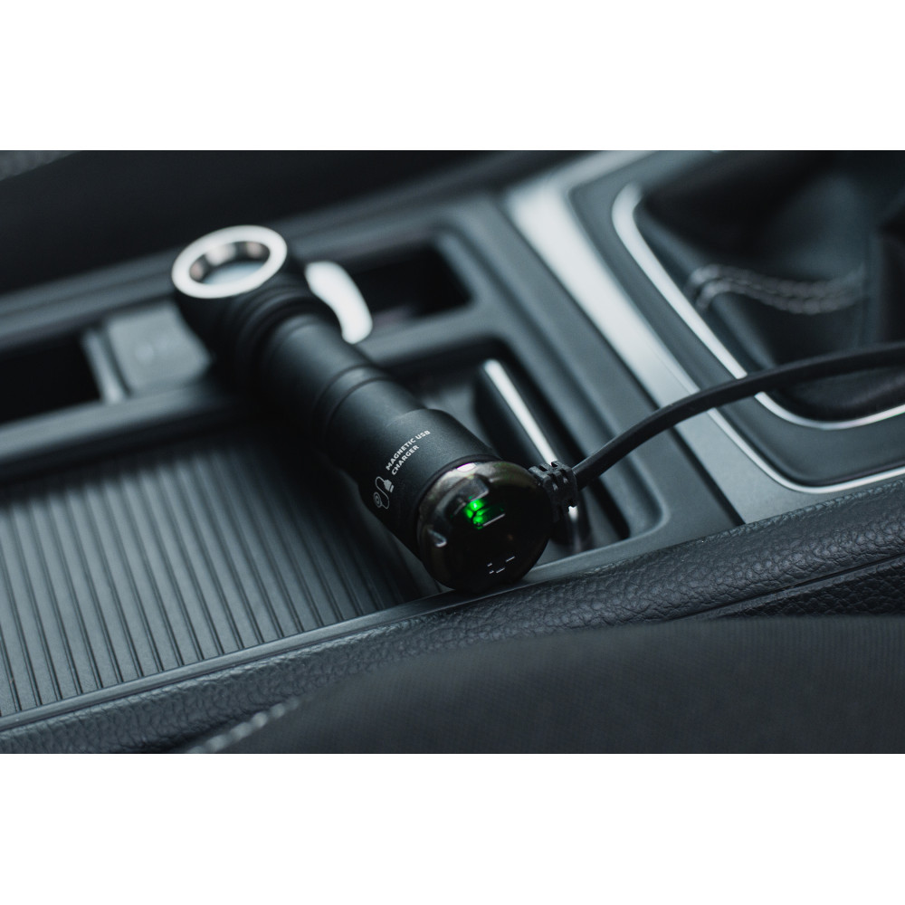 Магнитное зарядное устройство Armytek AMC-02