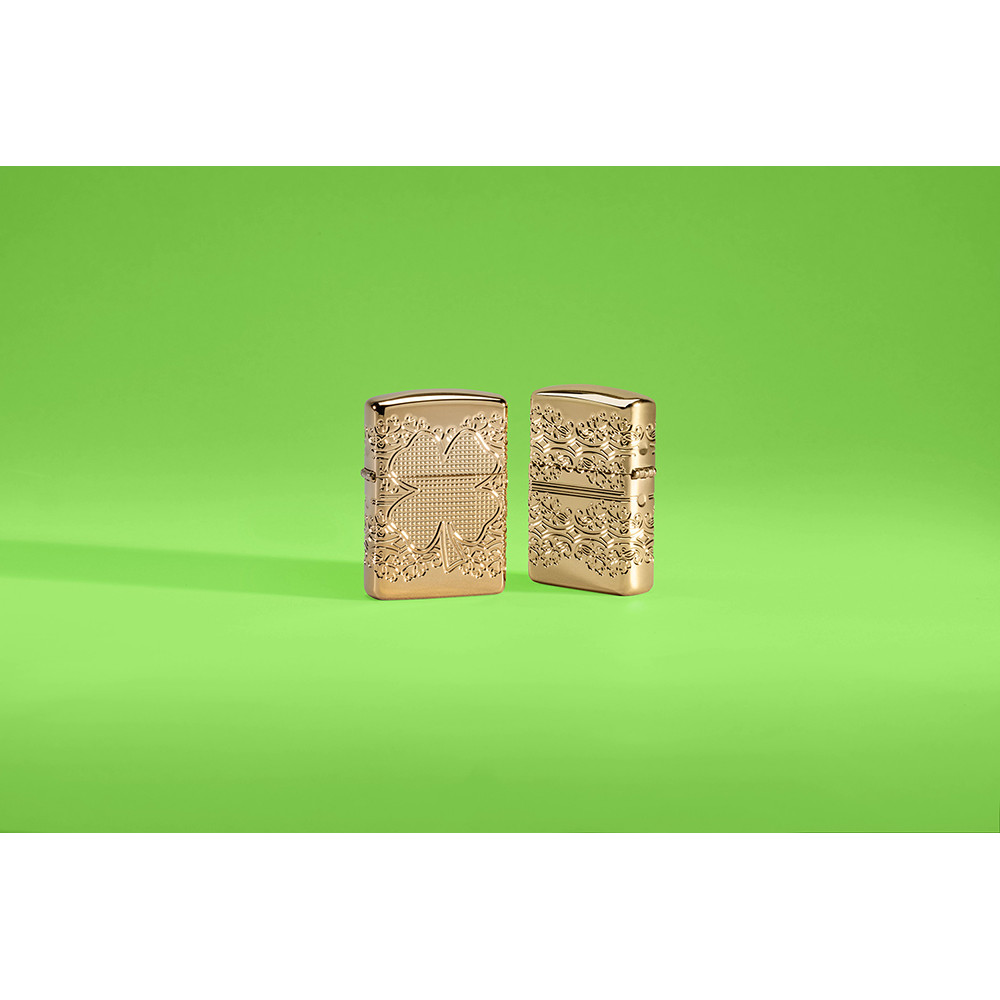 Зажигалка ZIPPO Armor® Lucky Clover High Polish Gold Plate 46301