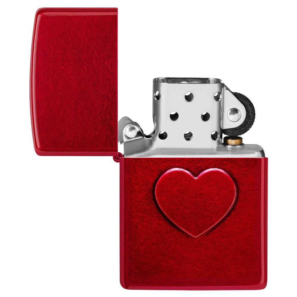 Зажигалка ZIPPO Stamped Heart Design Candy Apple Red™ 46588