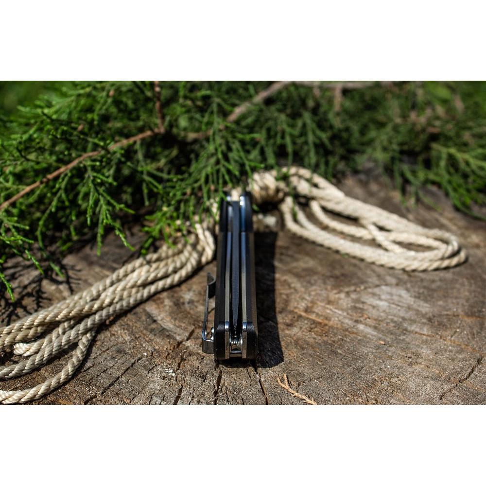 Нож Ruike Hussar P121 черный, P121-B
