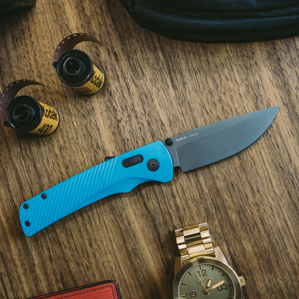 Нож SOG FLASH MK3 CIVIC CYAN SG_11-18-03-41