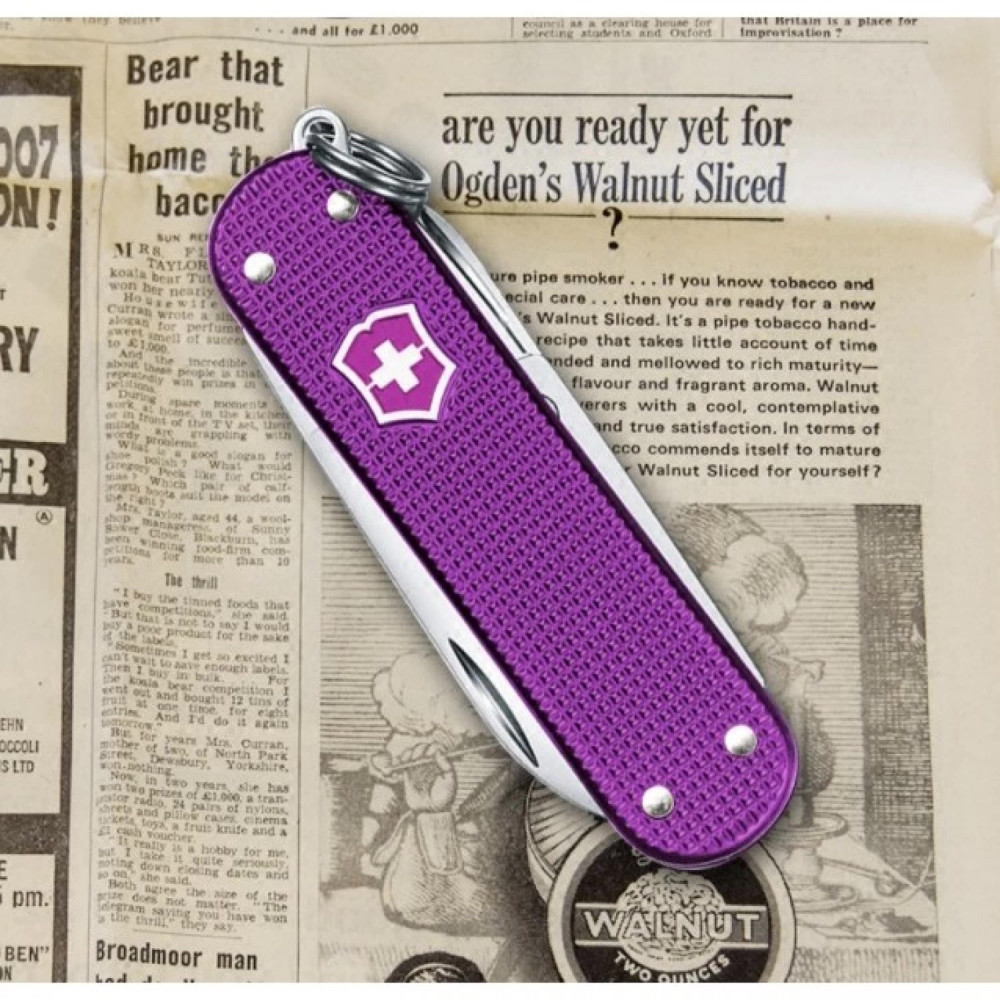 Нож-брелок VICTORINOX Classic Alox 0.6221.L16