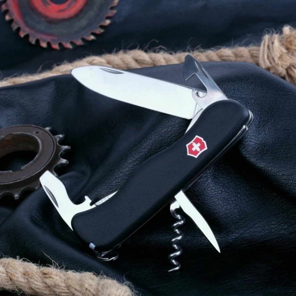 Нож перочинный VICTORINOX Picknicker 0.8353.3