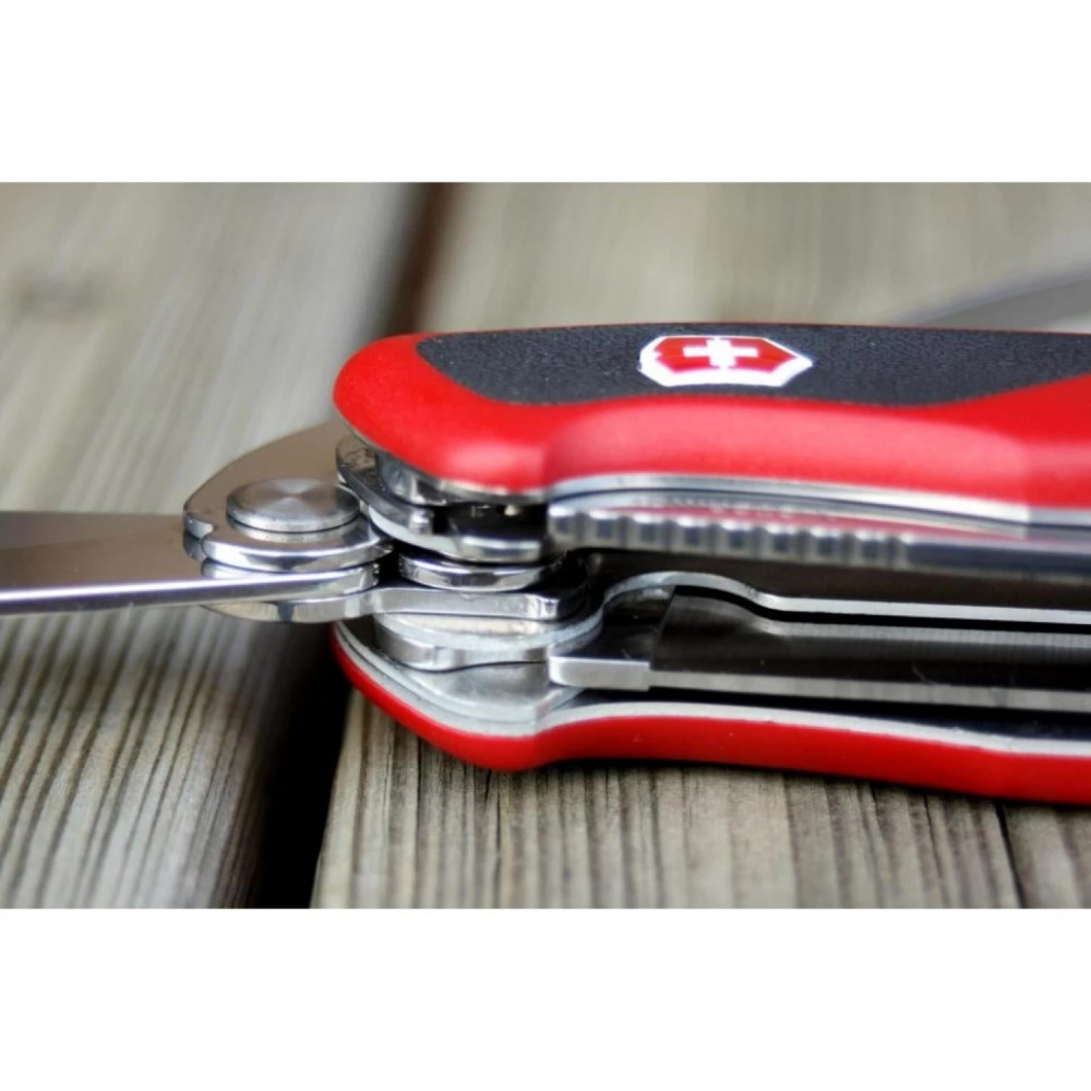 Нож перочинный VICTORINOX RangerGrip 74 0.9723.C