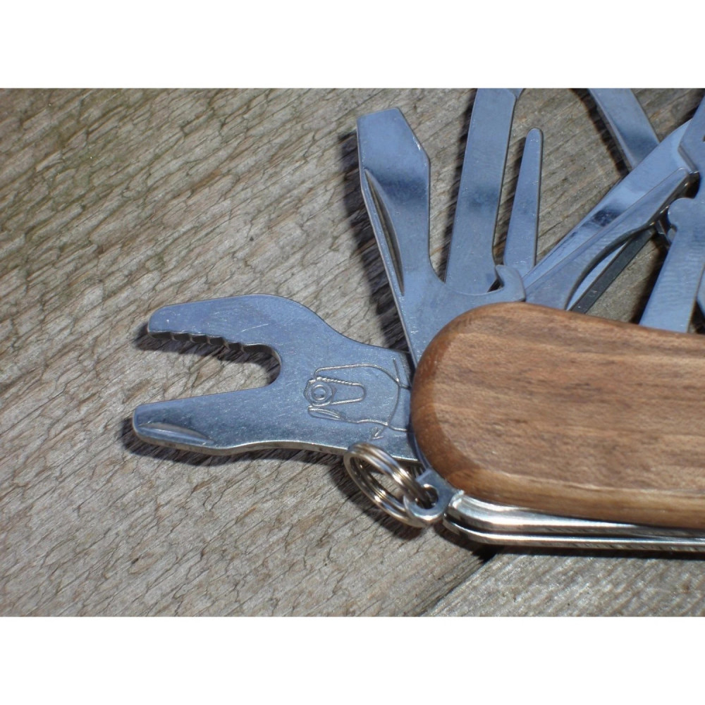Нож перочинный VICTORINOX EvoWood S557 2.5221.S63