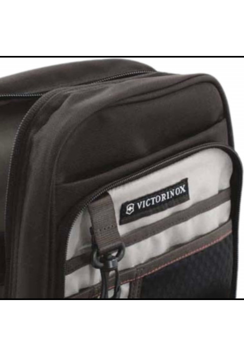 Сумка VICTORINOX Deluxe Travel Companion 31174201