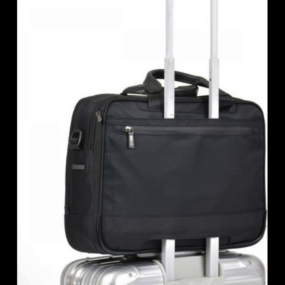 Бизнес-сумка VICTORINOX VX One Laptop Folio 15,6'', чёрная 600616