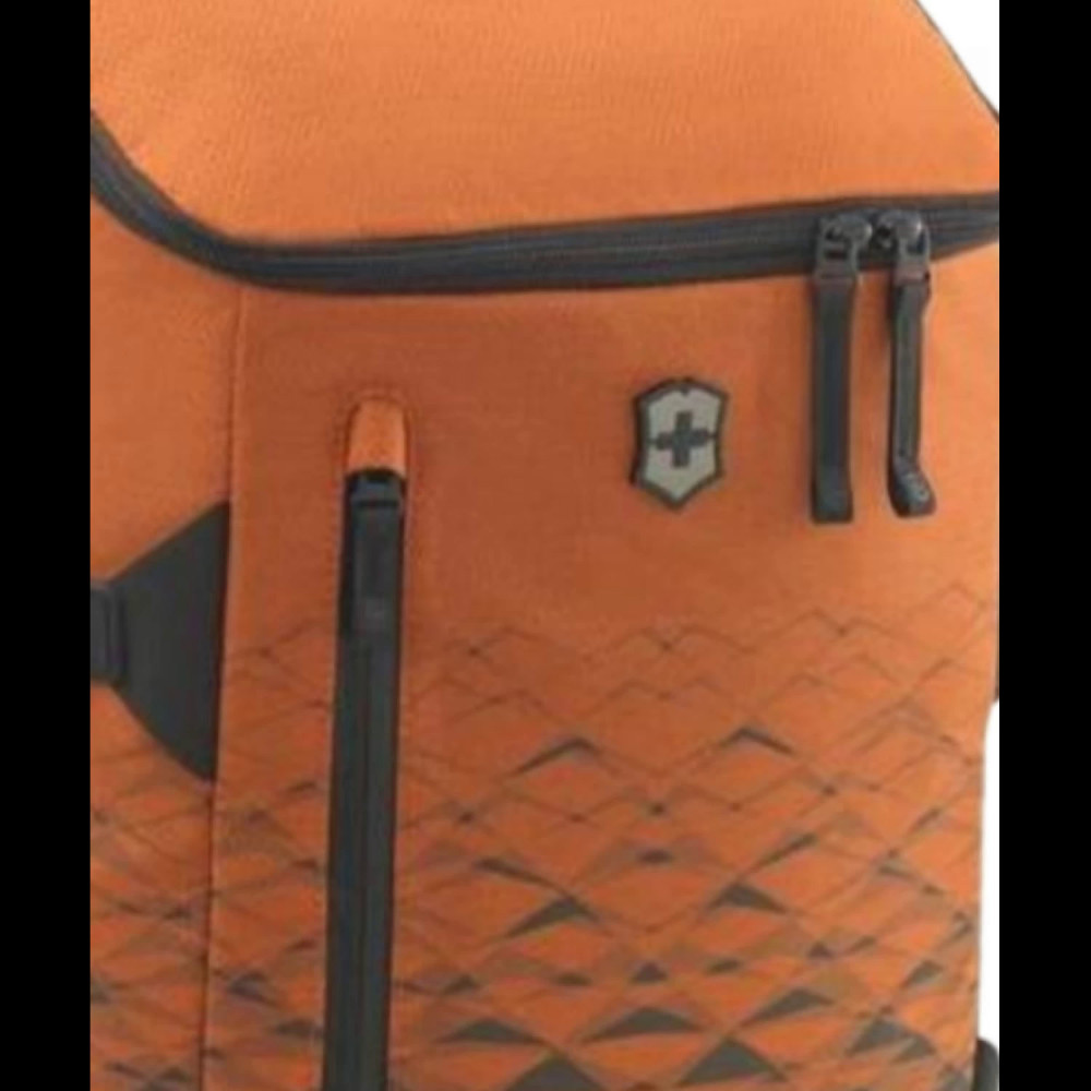 Рюкзак VICTORINOX VX Touring 15'' 18.1 Color 604836