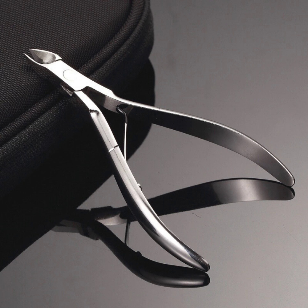 Victorinox - кусачки маникюрные 8.2023.11