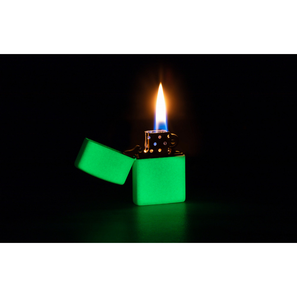 Зажигалка Classic Glow In The Dark ZIPPO 49193